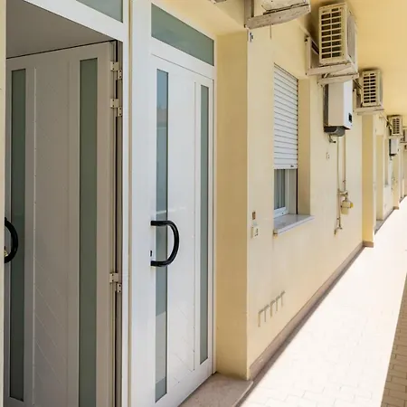 Hotel apartamentowy Montmartre Rimini