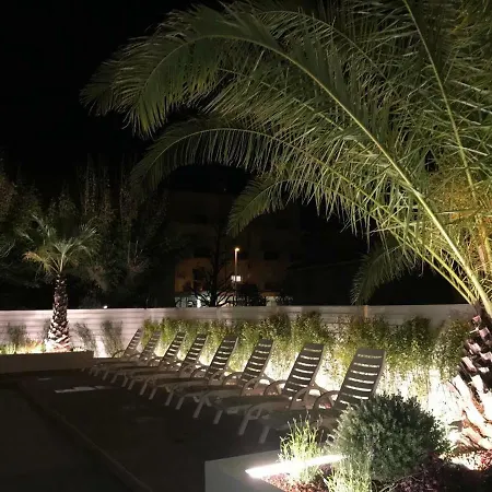 Apartmanhotel Montmartre 4*