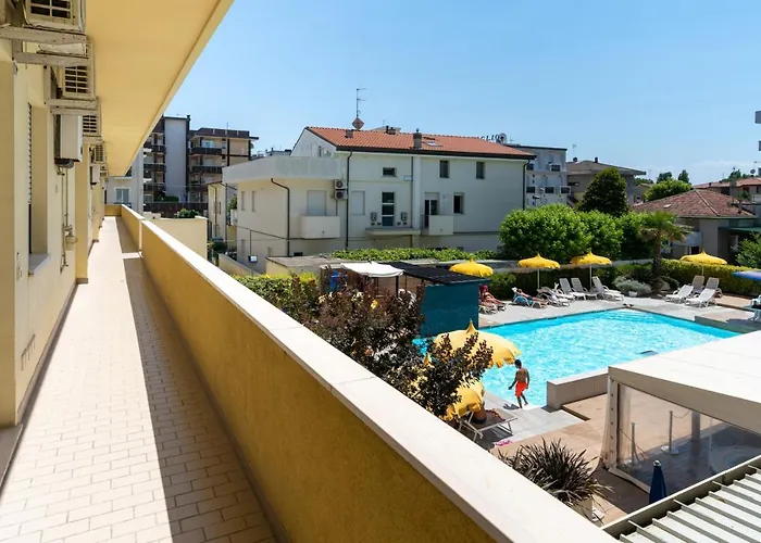 Montmartre Hotel apartamentowy Rimini
