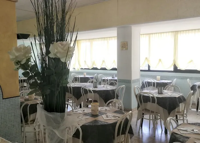 Montmartre Hotel apartamentowy 4*