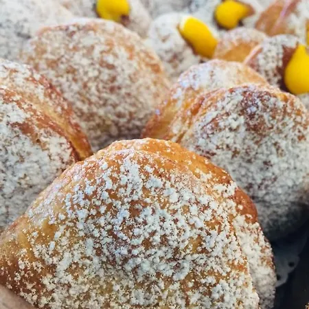 Montmartre Apart-hotel Rimini