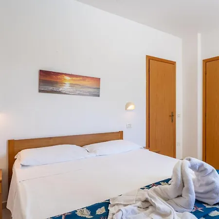 Montmartre Hotel apartamentowy