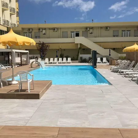 Lägenhetshotell Montmartre 4*